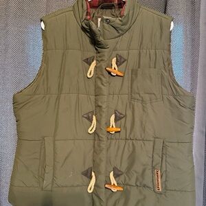 Legendary Whitetails women’s Green Puffer Vest